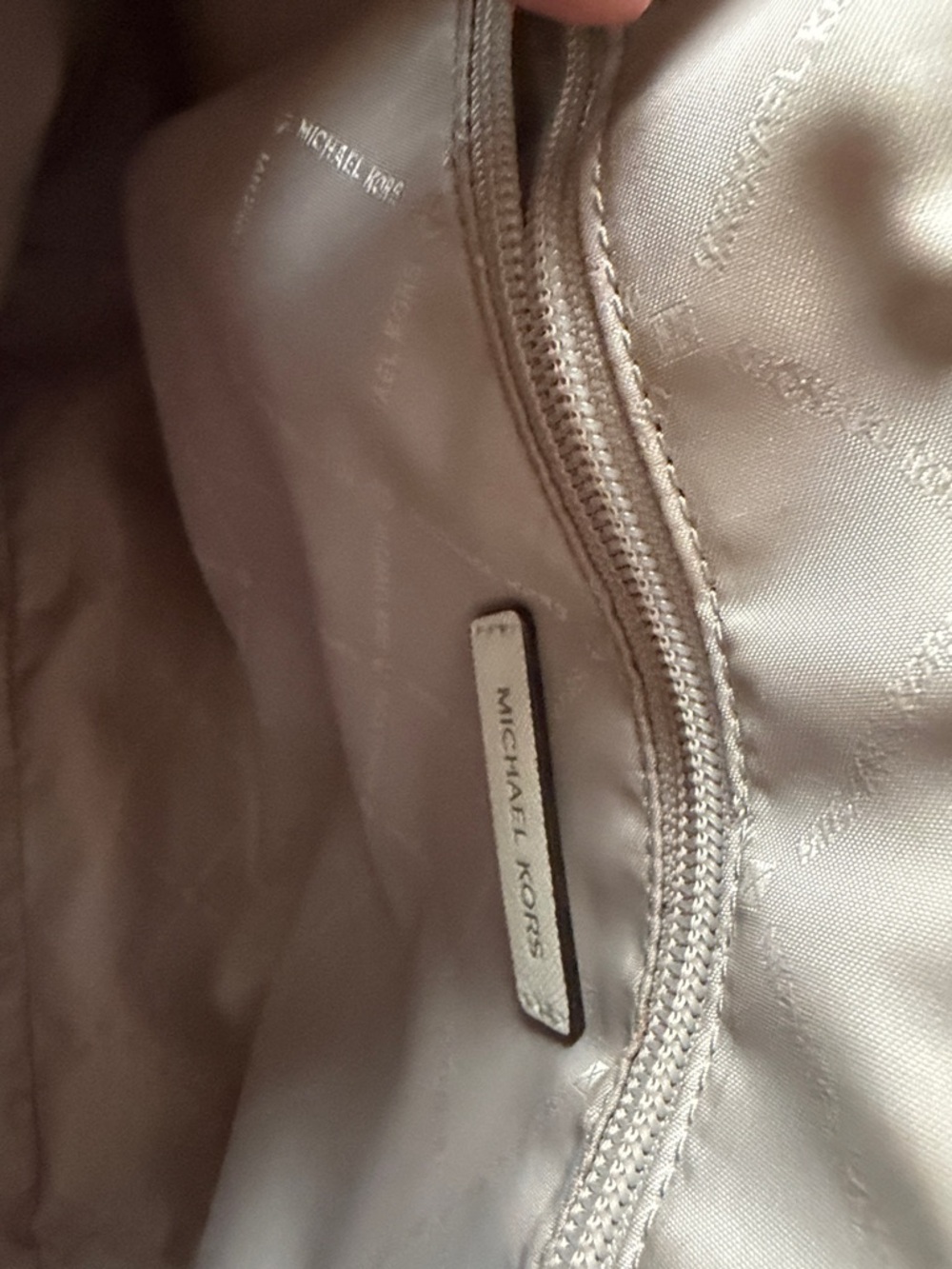 Michael Kors White Saffiano Leather Dome Satchel with MK Charm - Picture 3 of 10